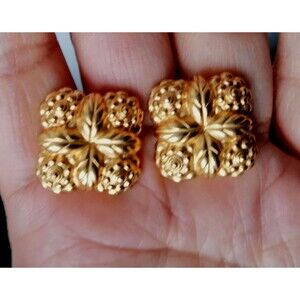 Vintage Monet Signed four-leaf clover Flower Chunky Earrings Gold Tone Pierced
